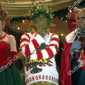 the grinch i heart xmas sweater